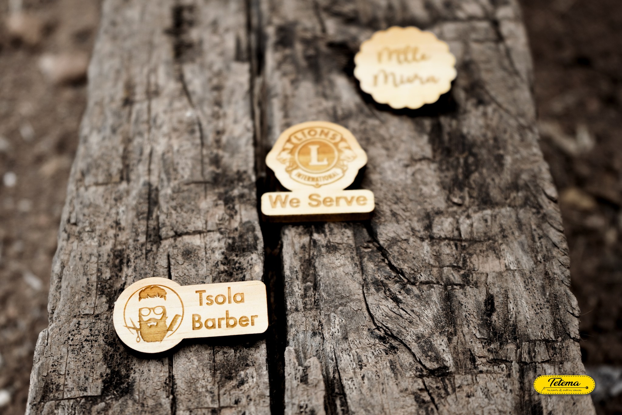 Pins en bois Personalisable - Image 2