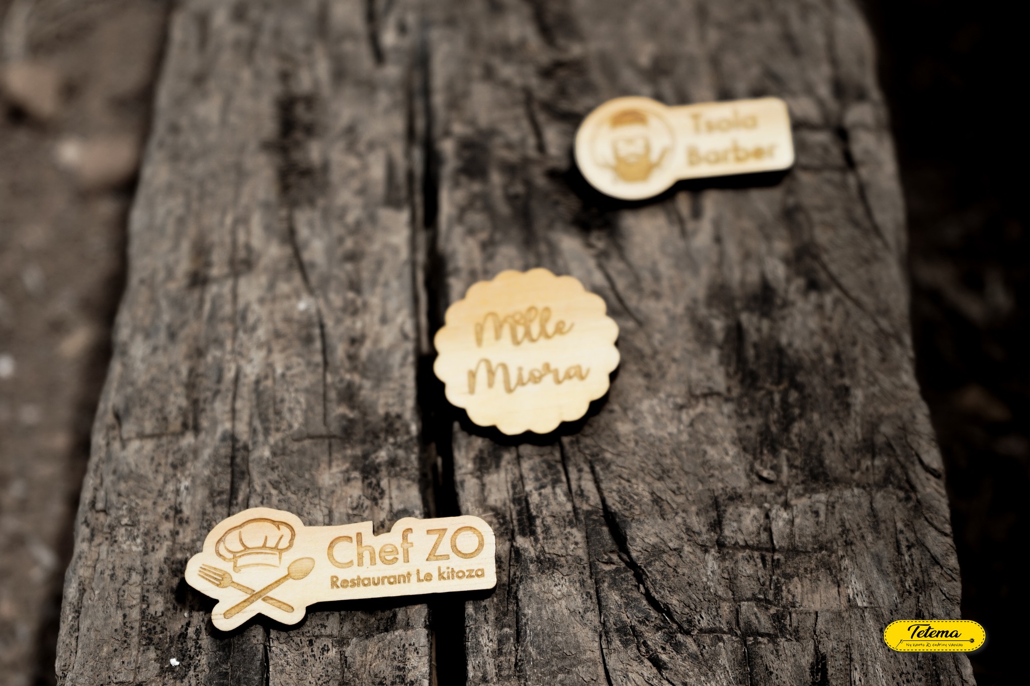 Pins en bois Personalisable - Image 3