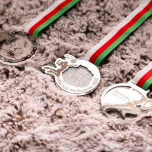 Médaille VIP 100% Personnalisable en Acrylique & Acier