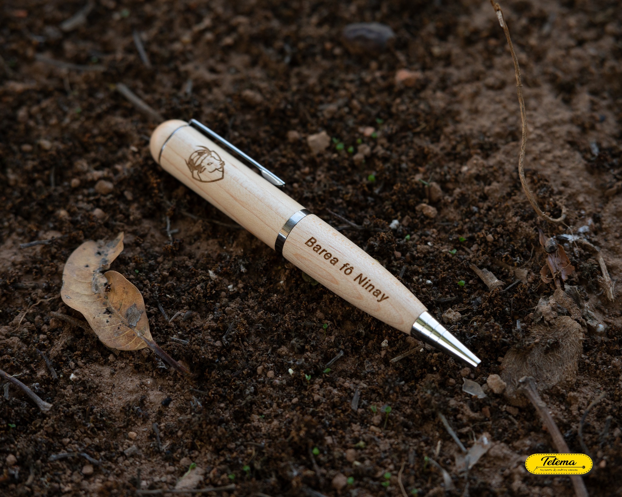 stylo USB en bois 2-en-1 32 Go - Image 2